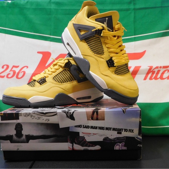 Jordan 4 lighting Sz 12